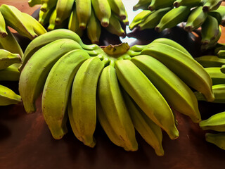 Green bananas, in addition to being very sweet and tasty, have many health benefits.