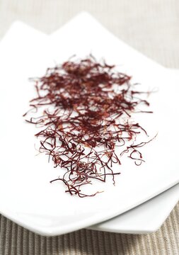 Splate with Saffron Extracted from Saffron Crocus Flower Stigmas, crocus sativus