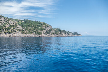 Obraz premium the coast of Portofino with blue water