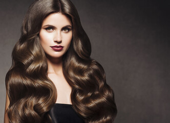 Fototapeta premium Beautiful hair brunette woman healthy skin fashion make up natural hairstyle