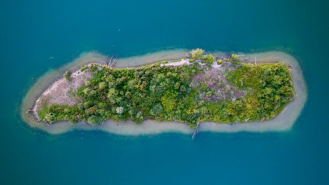 Insel auf dem Laupheimer Baggersee