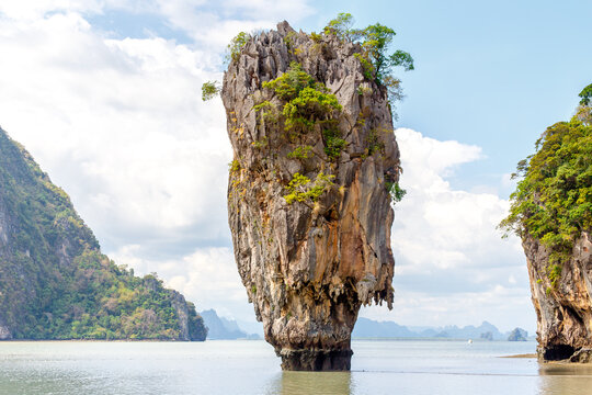 James Bond Island in Phang nga bay, Phuket, Thailand