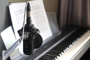 condenser microphone in the piano recording room