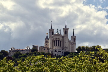 Fototapeta na wymiar Basilika Notre-Dame de Fourvière in Lyon