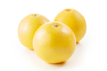 新鮮なグレープフルーツ3個