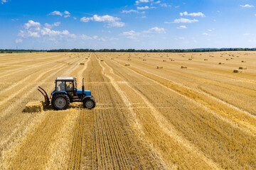 Round bales are bales of hay, straw or forage rolled in the shape of a large cylinder. When the legumes grow to a certain height, they are cut and dried in the field by the heat of the sun