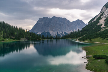 Fototapeta na wymiar Lake and mountains, view to the Zugspitze from Seebensee, Austria