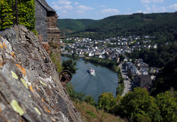 Fototapeta na wymiar View over the city of Cochem in the Mosel region of Germany