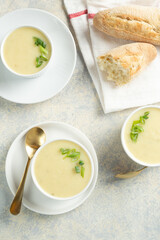 vegetable soup with bread