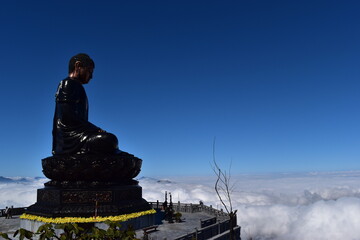 Sea of ​​clouds seen from Mt. Fansipan the highest peak in Vietnam