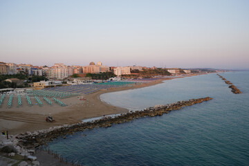 Termoli with its beach, you can see the cliffs the flangiflutti designed to contain the erosion of the beach from the wave motion.