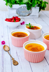 Custard creme caramel