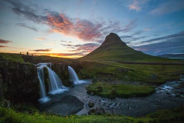 Photo sur Plexiglas Kirkjufell Kirkjufell et Kirkjufellsfoss dans la péninsule de Snaefellsness en Islande