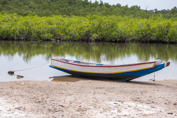 Canoa en el Delta del Sine-Saloum, Senegal