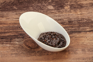 Black Pepper sauce in the bowl