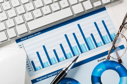 Preparing average sales report