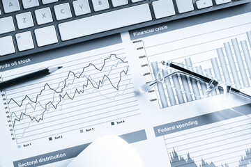 Preparing average sales report