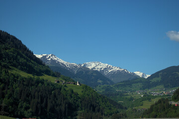 Fototapeta na wymiar Alpenpanorama in der Schweiz 21.5.2020