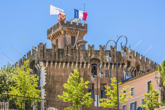 External view of Crenellated Chateau - Museum de Cagnes (built in 1310 by Grimaldi). Cagnes-sur-Mer (between Nice and Cannes) - commune of Alpes-Maritimes department, Cote d'Azur region, France.