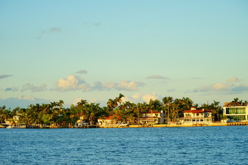 Naklejka premium Miami beach at sun set