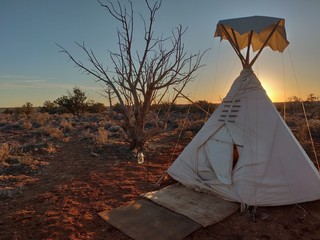 tee-pee by the Grand Canyon 