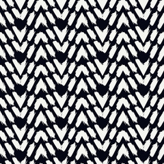 Ethnic seamless pattern. Freehand horizontal zigzag chevron stripes print. Boho chic, indigenous, tribal background