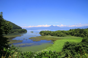 Fototapeta na wymiar 猪苗代湖と磐梯山（福島県・郡山市）