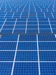 太陽光発電・ソーラーパネル・ドローン空撮