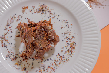 Caramelised nutcracker