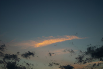 夕暮れ　空　雲　素材