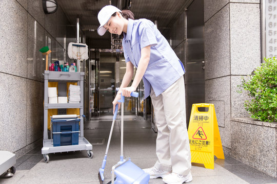 5 Best 清掃業者 Images Stock Photos Vectors Adobe Stock