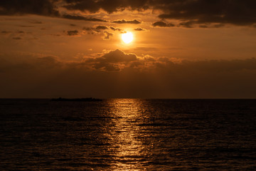 野寒布岬の夕焼け