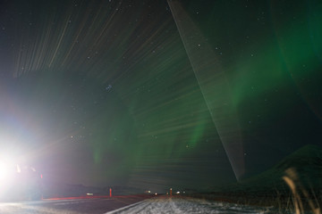 Eine Nacht unter den Polarlichtern im Norden Islands.