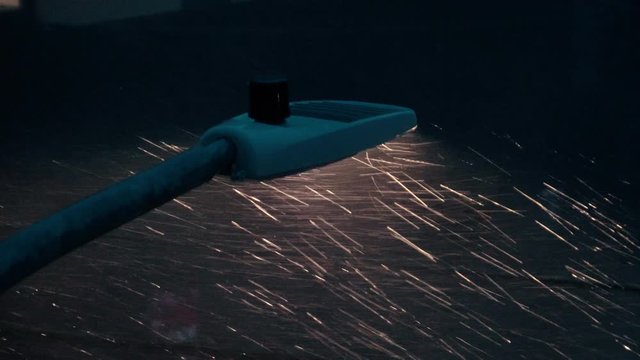 Rain Under Streetlight -4k

Video by Blake Dvs - Dreamtone NYC