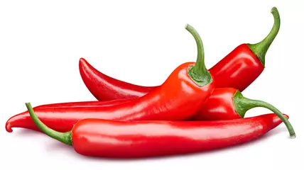 Foto op Aluminium Red hot chili peppers geïsoleerd op witte achtergrond © Maks Narodenko