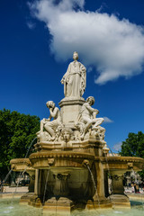 Fototapeta premium fuente Pradier, 1851,Nimes, capital del departamento de Gard,Francia, Europa