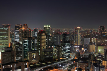 Fototapeta na wymiar 梅田スカイビルから大阪キタエリアの夜景