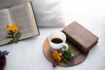 洋書と休日カフェリラックスタイム