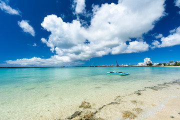 沖縄県・宮古島・パイナガマビーチ