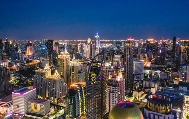 Obraz premium Petchaburi and Central Embassy Aerial views in Ploenchit, Bangkok, Thailand