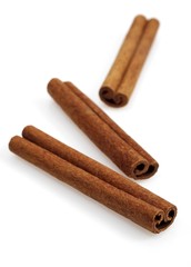 Cinnamon Bark, cinnamomum zeylanicum, Spice against White Background