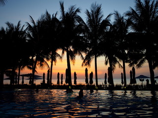 南国リゾート　夕陽　夕焼け