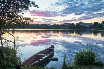 Obraz premium sunset on the lake