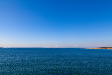 Fototapeta premium 晴れた冬の海 