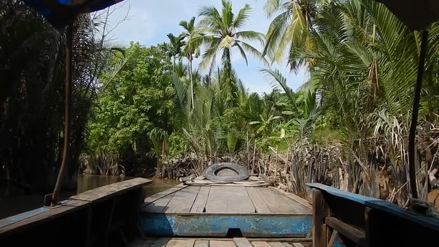 Barcaza en el Delta del Mekong 