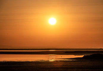 Coucher de soleil sur un paysage de Camargue -  Sunset on Camargue landscape