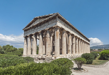 Fototapeta na wymiar Temple of Hephaestus on top of the Agoraios Kolonos hill in Athens, Greece