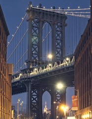 Manhattan bridge from Washington Street