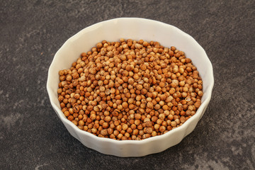 Coriander seeds in the bowl