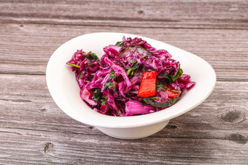 Pickled red cabbage with herbs